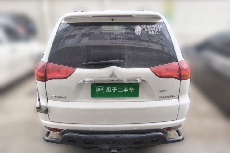 Used Mitsubishi Pajero Sport 2013 3.0L Automatic 4x4 Executive Edition Rear