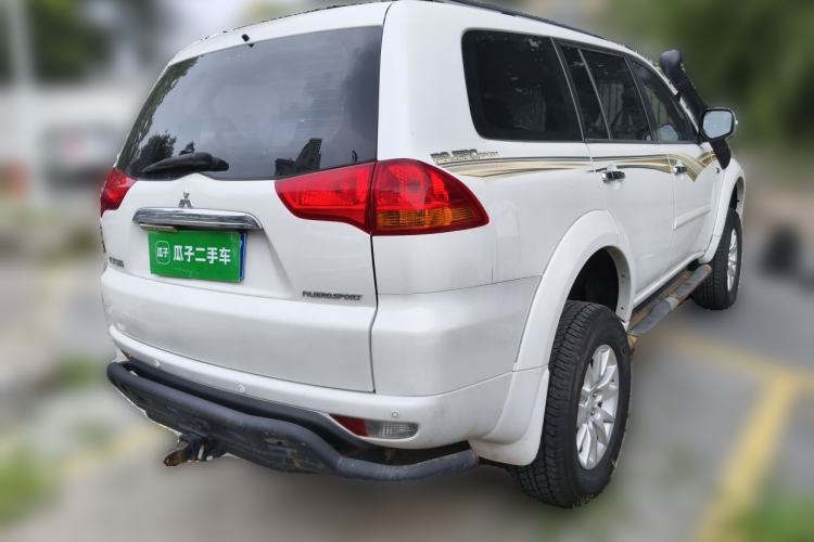 Used Mitsubishi Pajero Sport 2013 3.0L Automatic 4x4 Executive Edition Rear Right 45 Deg