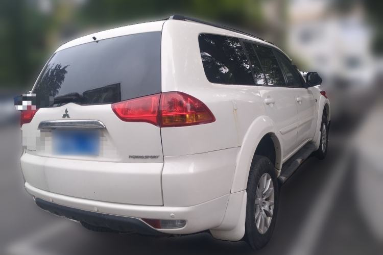 Used Mitsubishi Pajero Sport 2013 3.0L Automatic Two-Wheel Drive Luxury Edition Rear Right 45 Deg