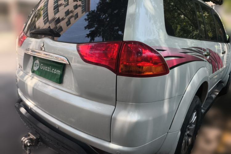 Used Mitsubishi Pajero Sport 2013 3.0L Automatic 4x4 Executive Edition Rear Right 45 Deg