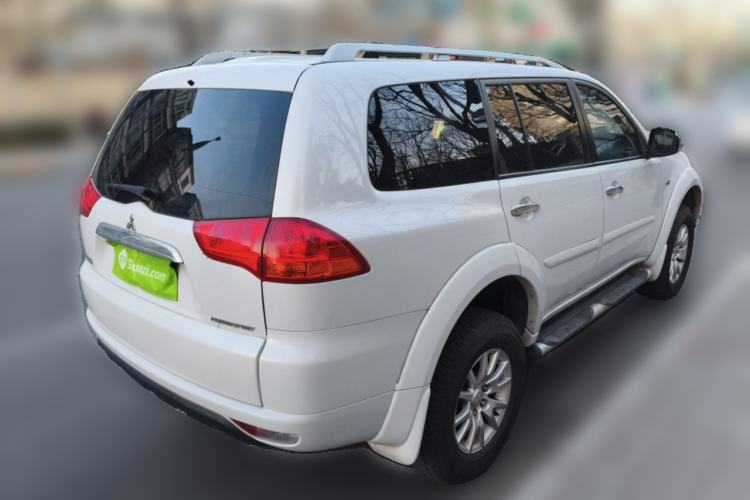 Used Mitsubishi Pajero Sport 2013 3.0L Automatic 4x4 Flagship Edition Rear Right 45 Deg