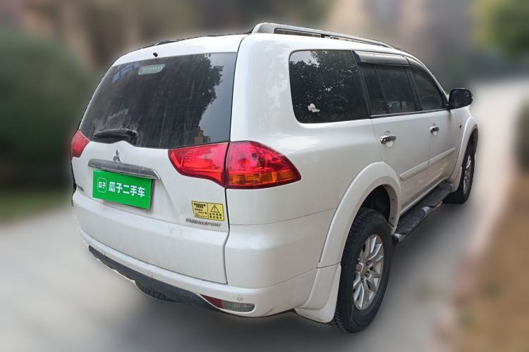 Used Mitsubishi Pajero Sport 2013 3.0L Automatic 4x4 Executive Edition Rear Right 45 Deg