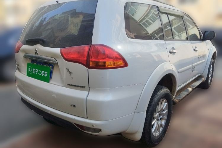 Used Mitsubishi Pajero Sport 2013 3.0L Automatic 4x4 Executive Edition Rear Right 45 Deg
