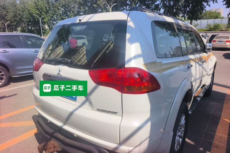 Used Mitsubishi Pajero Sport 2013 3.0L Automatic 4x4 Executive Edition Rear Right 45 Deg