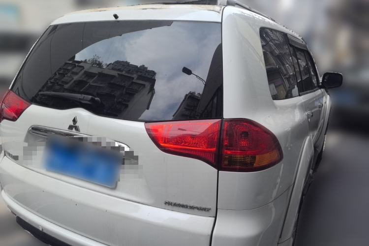 Used Mitsubishi Pajero Sport 2013 3.0L Automatic Two-Wheel Drive Luxury Edition Rear Right 45 Deg