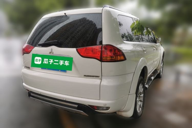 Used Mitsubishi Pajero Sport 2013 3.0L Automatic Two-Wheel Drive Luxury Edition Rear Right 45 Deg