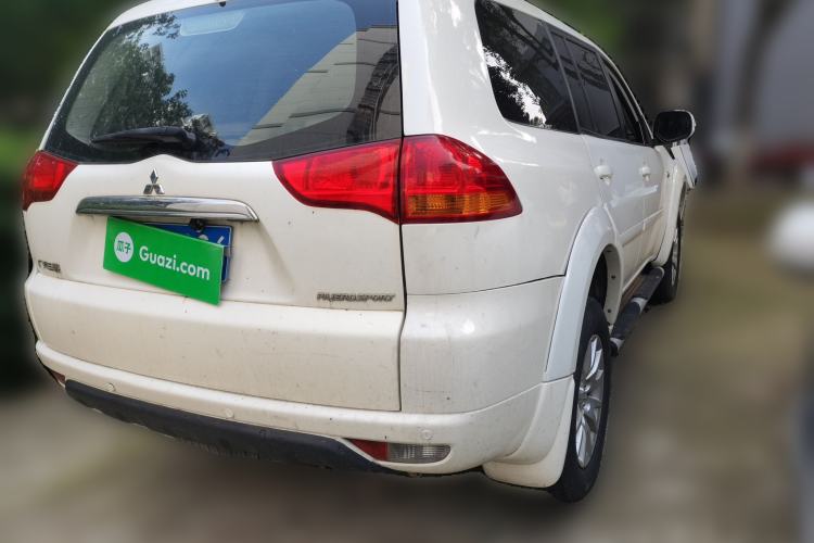 Used Mitsubishi Pajero Sport 2013 3.0L Automatic Two-Wheel Drive Luxury Edition Rear Right 45 Deg