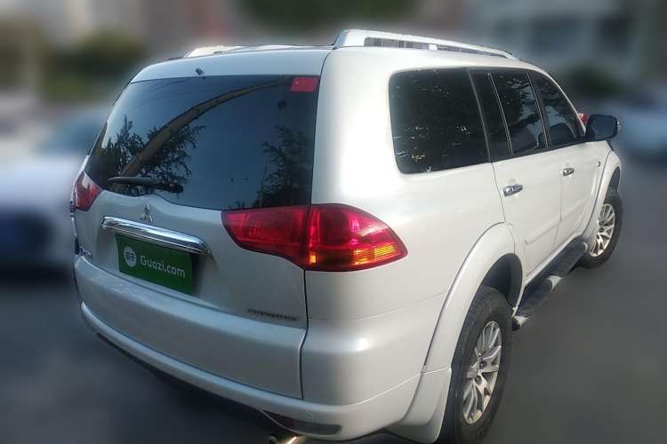 Used Mitsubishi Pajero Sport 2013 3.0L Automatic 4x4 Flagship Edition Rear Right 45 Deg