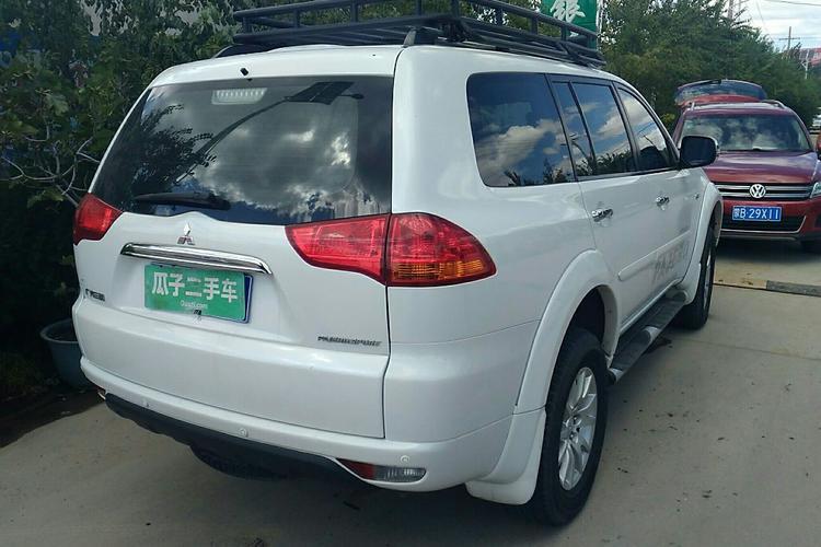 Used Mitsubishi Pajero Sport 2013 3.0L Automatic 4x4 Executive Edition Rear Right 45 Deg