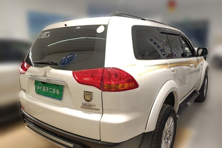 Used Mitsubishi Pajero Sport 2013 2.4L Manual Two-Wheel Drive Comfort Edition Rear Right 45 Deg
