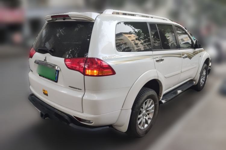 Used Mitsubishi Pajero Sport 2013 3.0L Automatic 4x4 Flagship Edition Rear Right 45 Deg