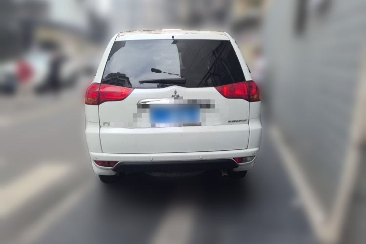Used Mitsubishi Pajero Sport 2013 3.0L Automatic Two-Wheel Drive Luxury Edition Rear