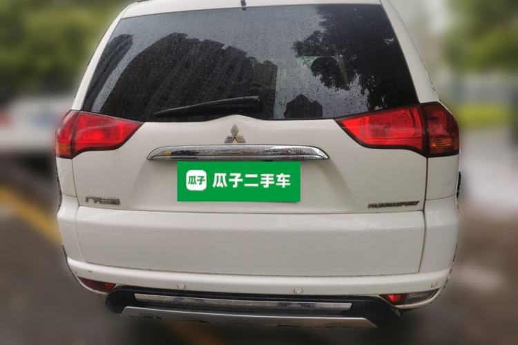 Used Mitsubishi Pajero Sport 2013 3.0L Automatic Two-Wheel Drive Luxury Edition Rear