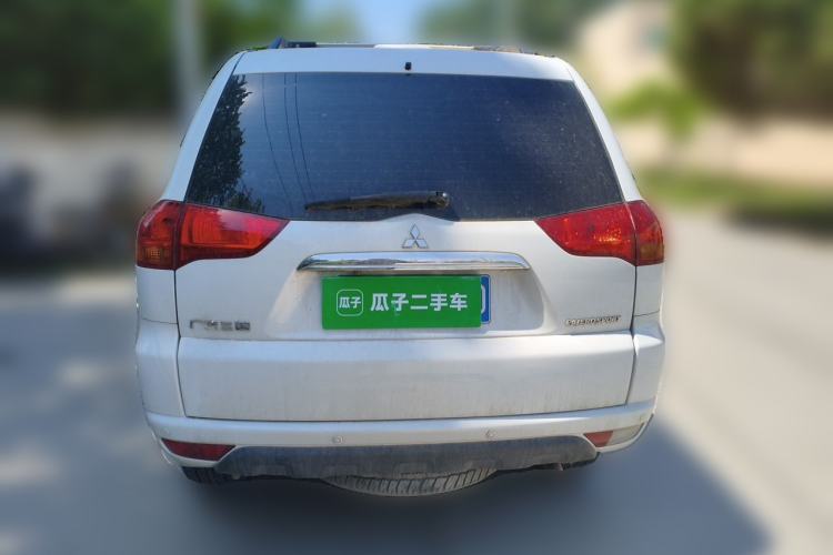 Used Mitsubishi Pajero Sport 2013 3.0L Automatic 4x4 Executive Edition Rear