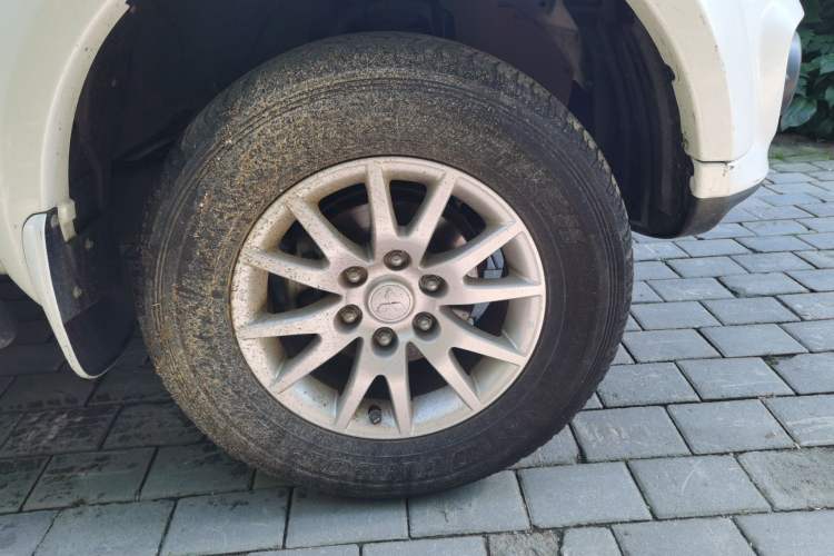 Used Mitsubishi Pajero Sport 2013 3.0L Automatic 4x4 Flagship Edition Right Front Wheel Hub