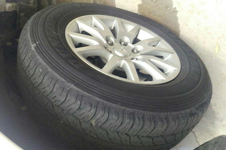 Used Mitsubishi Pajero Sport 2013 3.0L Automatic 4x4 Executive Edition Right Front Wheel Hub