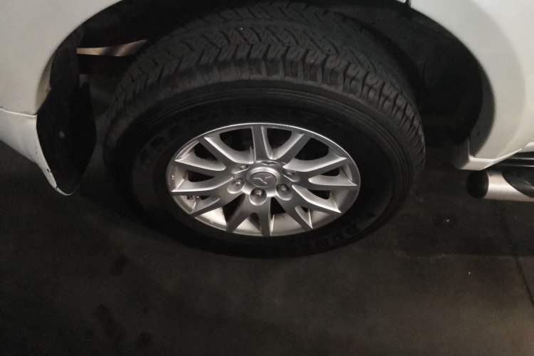 Used Mitsubishi Pajero Sport 2013 3.0L Automatic 4x4 Flagship Edition Right Rear Wheel Hub