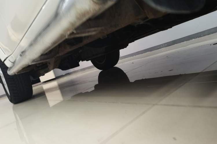 Used Mitsubishi Pajero Sport 2013 2.4L Manual Two-Wheel Drive Comfort Edition Right Side Sill