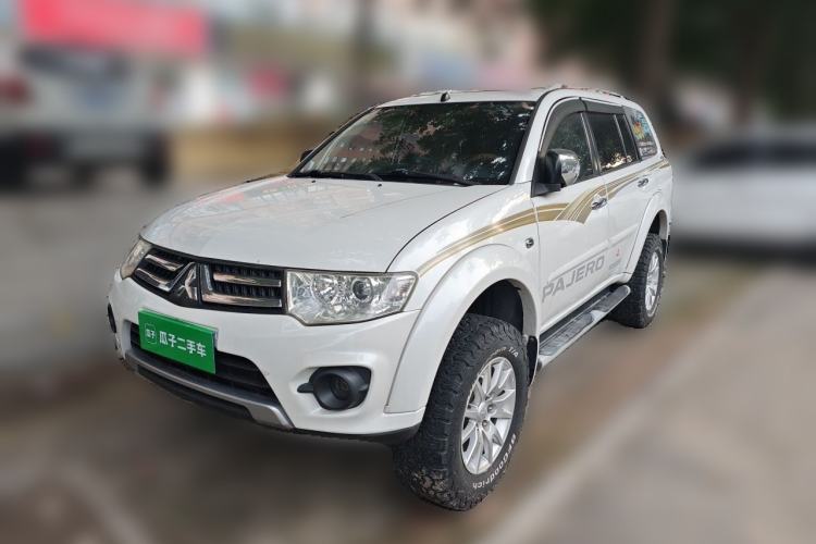 Used Mitsubishi Pajero Sport 2013 3.0L Automatic 4x4 Flagship Edition Guazi used car, China used car export, Used car for sale, Used  cars, Cheapest cars for sale