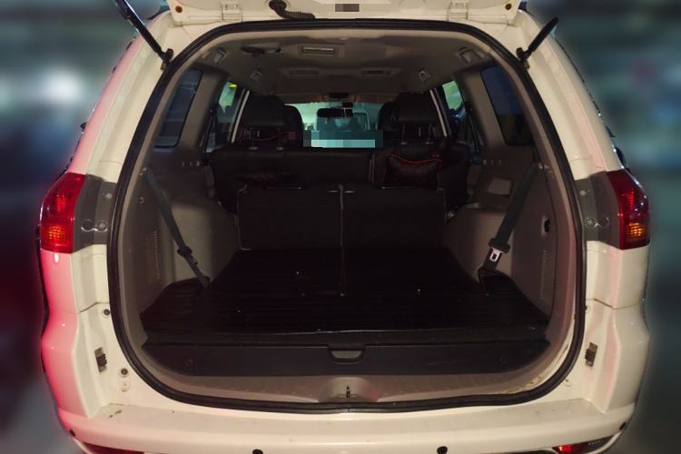 Used Mitsubishi Pajero Sport 2013 2.4L Manual Two-Wheel Drive Comfort Edition Trunk