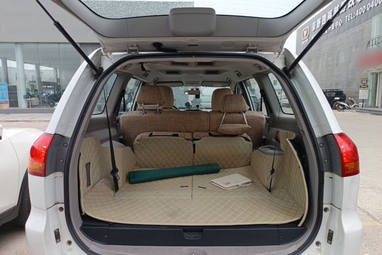 Used Mitsubishi Pajero Sport 2013 3.0L Automatic 4x4 Executive Edition Trunk