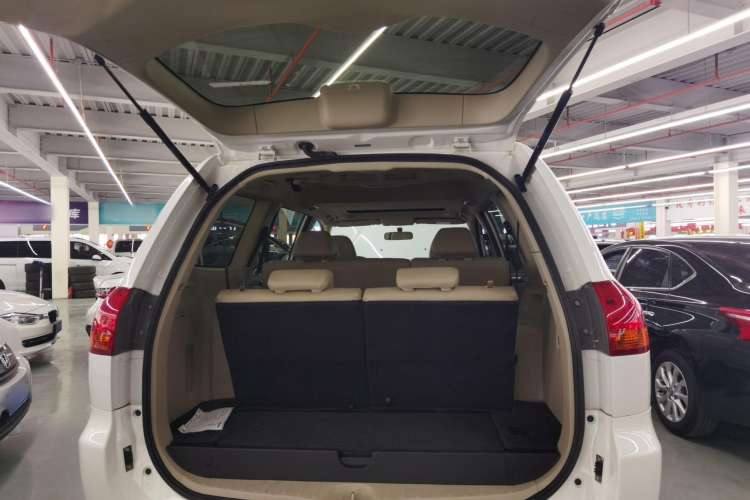 Used Mitsubishi Pajero Sport 2013 3.0L Automatic Two-Wheel Drive Luxury Edition Trunk