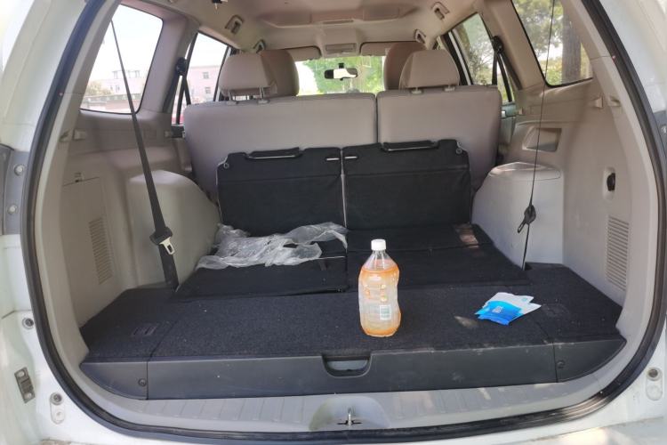 Used Mitsubishi Pajero Sport 2013 3.0L Automatic 4x4 Executive Edition Trunk