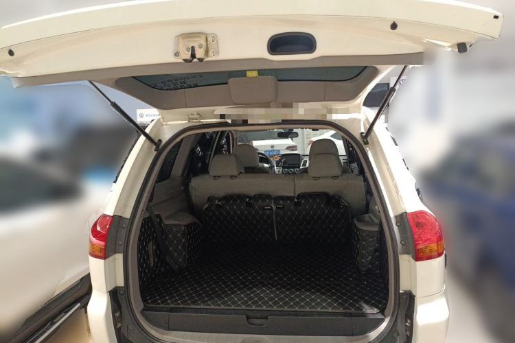 Used Mitsubishi Pajero Sport 2013 2.4L Manual Two-Wheel Drive Comfort Edition Trunk