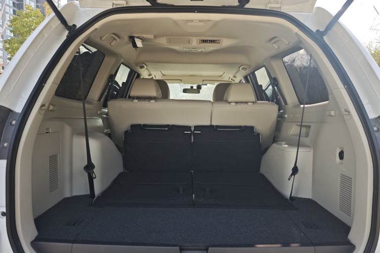 Used Mitsubishi Pajero Sport 2013 3.0L Automatic 4x4 Flagship Edition Trunk