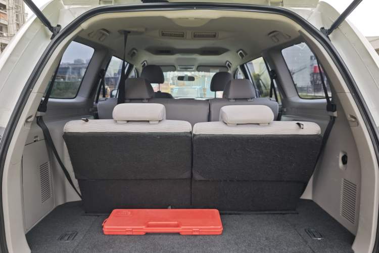 Used Mitsubishi Pajero Sport 2013 3.0L Automatic 4x4 Executive Edition Trunk