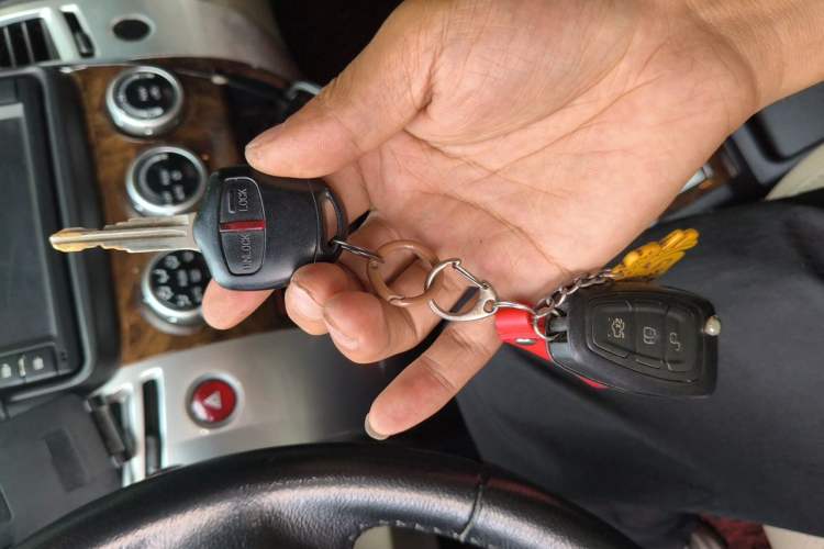 Used Mitsubishi Pajero Sport 2013 3.0L Automatic 4x4 Flagship Edition Vehicle Key