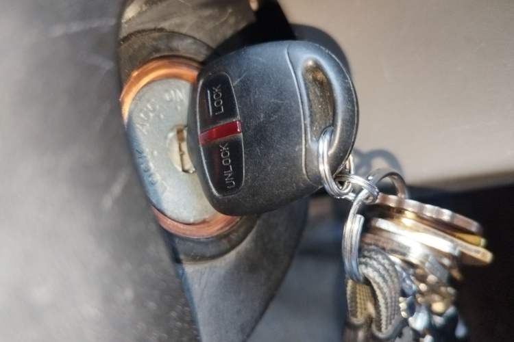 Used Mitsubishi Pajero Sport 2013 3.0L Automatic 4x4 Executive Edition Vehicle Key