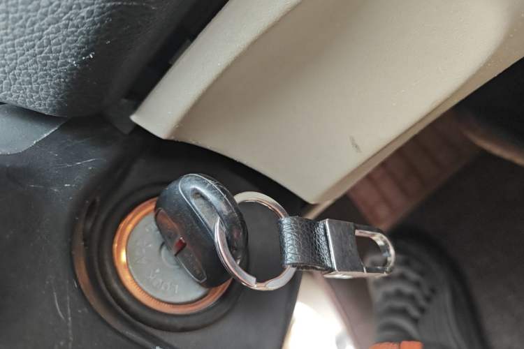 Used Mitsubishi Pajero Sport 2013 3.0L Automatic 4x4 Flagship Edition Vehicle Key