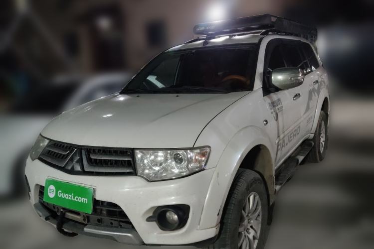 Used Mitsubishi Pajero Sport 2013 3.0L Automatic 4x4 Executive Edition Guazi used car, China used car export, Used car for sale, Used  cars, Cheapest cars for sale