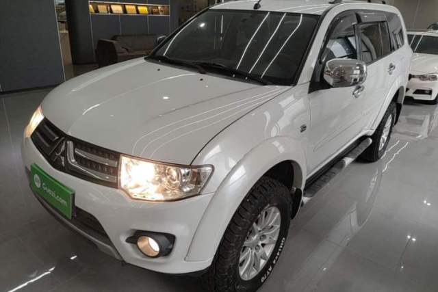 Used Mitsubishi Pajero Sport 2013 3.0L Automatic 4x4 Executive Edition