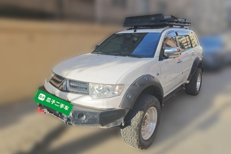 Used Mitsubishi Pajero Sport 2013 3.0L Automatic 4x4 Flagship Edition Guazi used car, China used car export, Used car for sale, Used  cars, Cheapest cars for sale