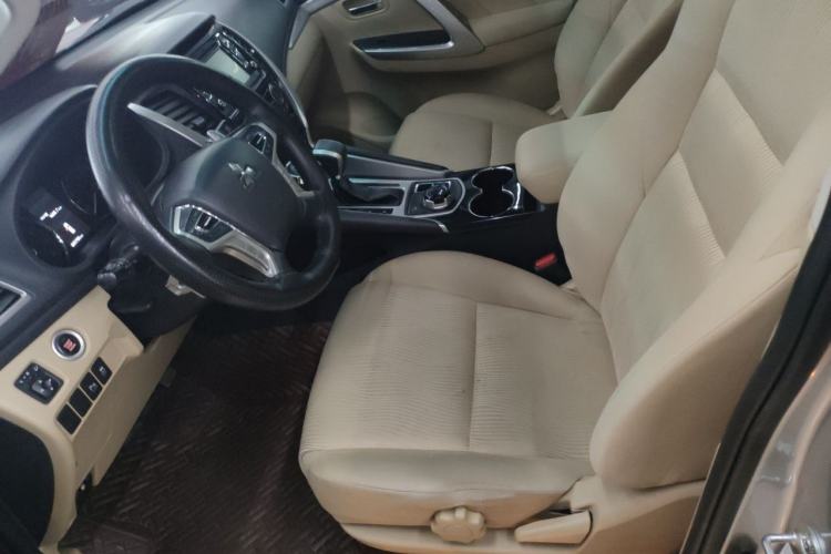 Used Mitsubishi Pajero Sport  Left Front Seat