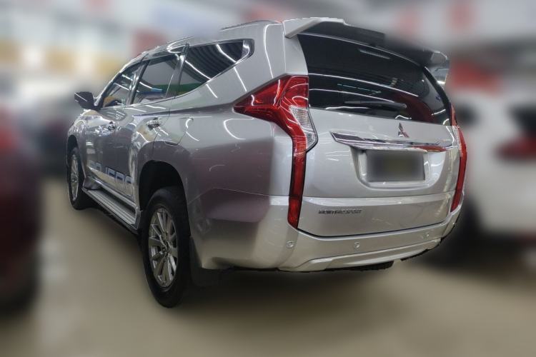 Used Mitsubishi Pajero Sport  Rear Left 45 Deg