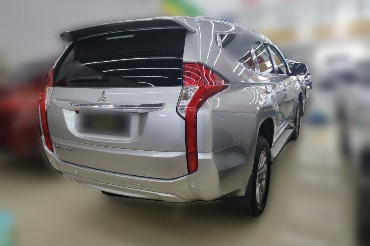 Used Mitsubishi Pajero Sport  Rear Right 45 Deg