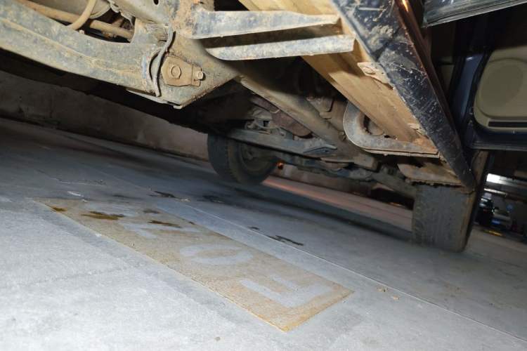 Used Mitsubishi Pajero Sport  Chassis Rear Right