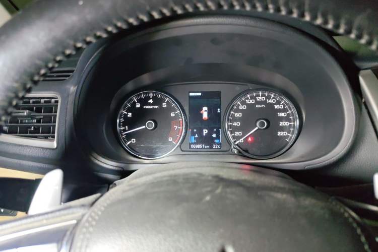 Used Mitsubishi Pajero Sport  Instrument Cluster