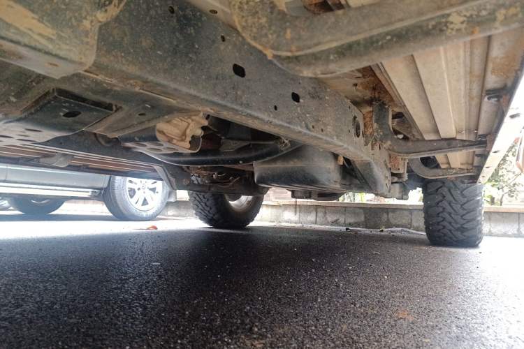 Used Mitsubishi Pajero Sport  Chassis Front Left