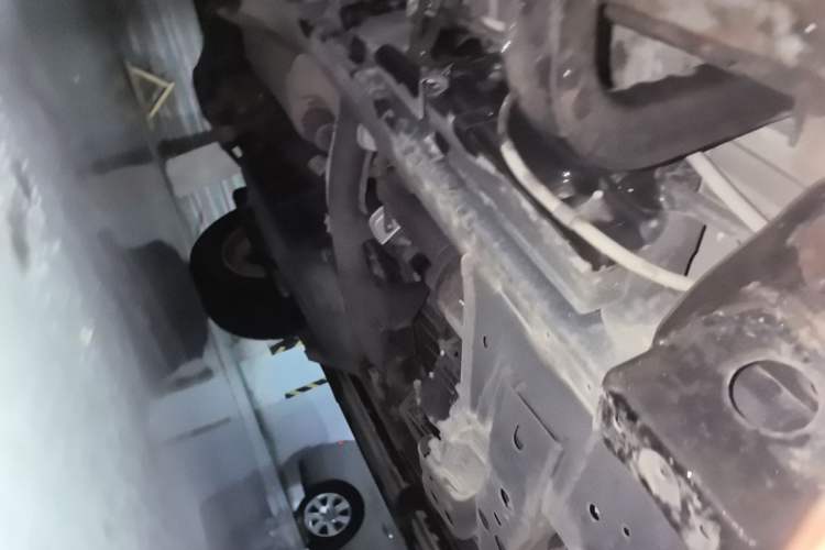 Used Mitsubishi Pajero Sport  Chassis Front Right