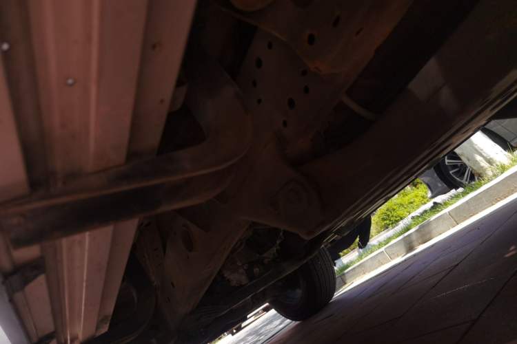 Used Mitsubishi Pajero Sport  Chassis Rear Left