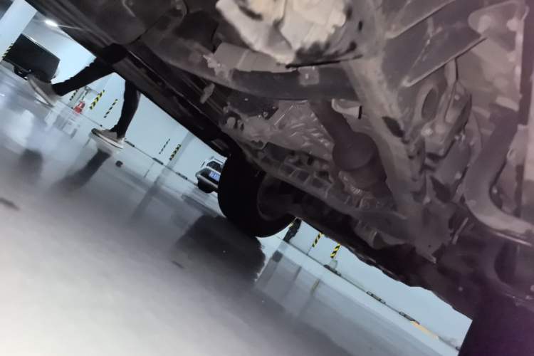 Used Mitsubishi Pajero Sport  Chassis Rear Right