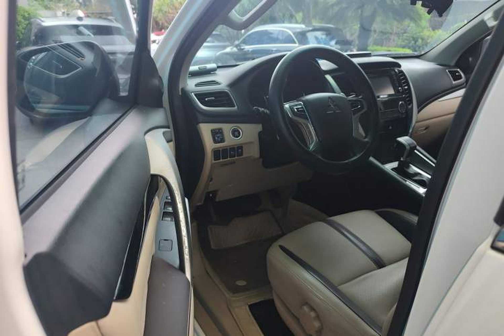 Used Mitsubishi Pajero Sport 2019 3.0L Standard Edition Driver Seat