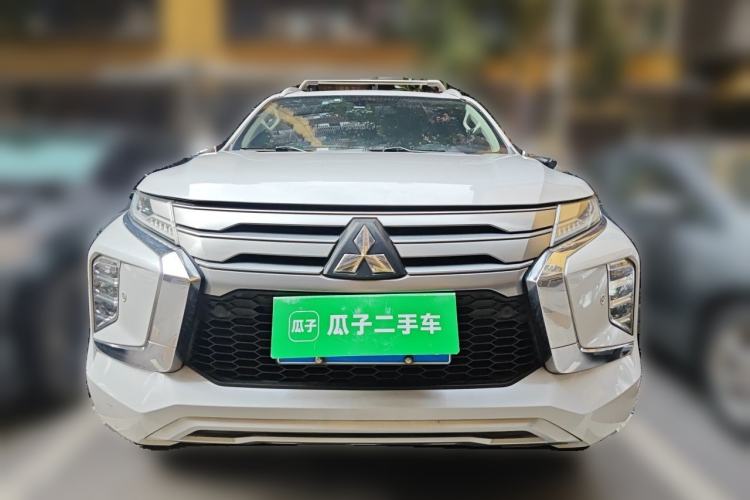 Used Mitsubishi Pajero Sport  Front