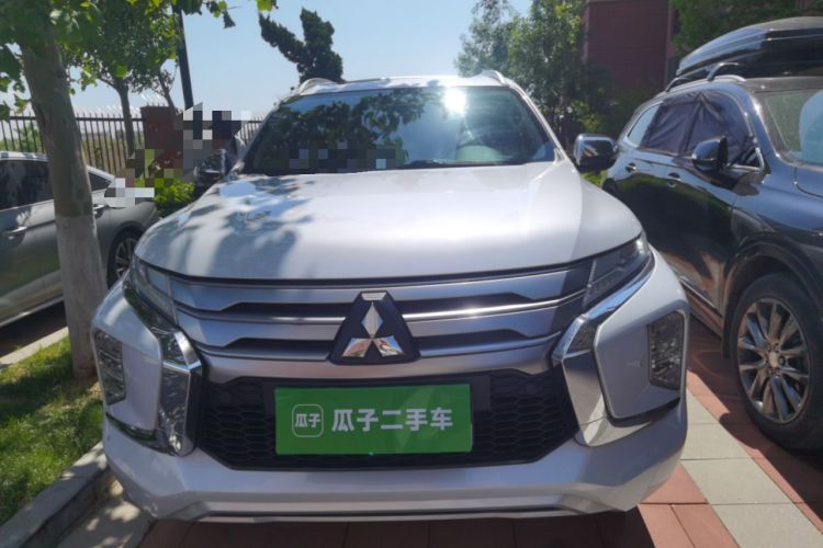 Used Mitsubishi Pajero Sport  Front