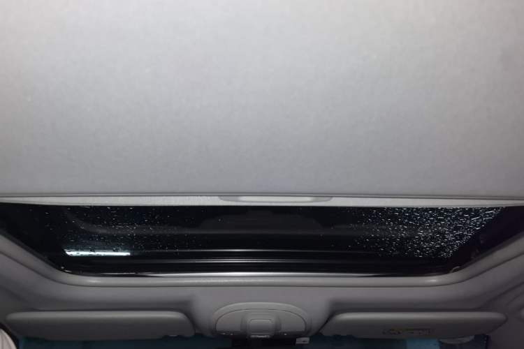 Used Mitsubishi Pajero Sport  Headliner