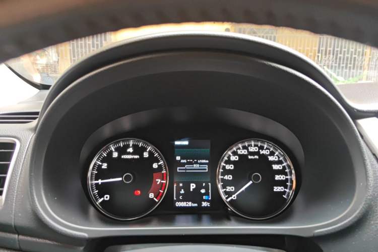 Used Mitsubishi Pajero Sport  Instrument Cluster